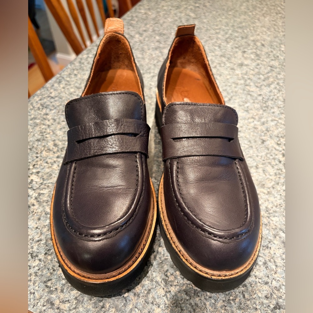 Bueno Black Leather Penny Loafers with Tan Trim